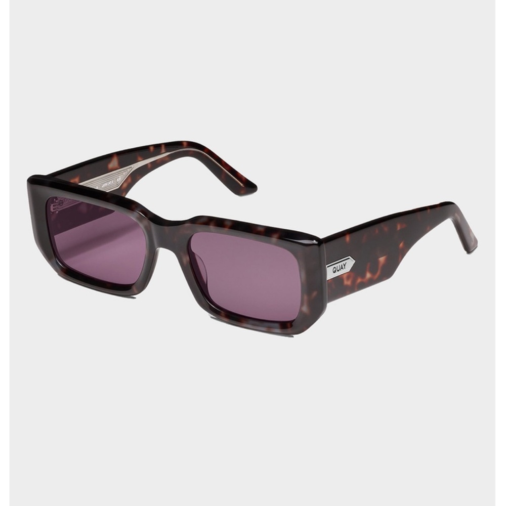 NWT QUAY AUSTRALIA Tell Me More Sunglasses